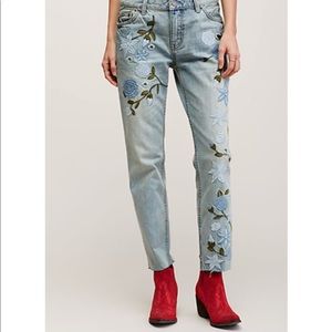 Free People Shower Me With Flowers jeans size 27